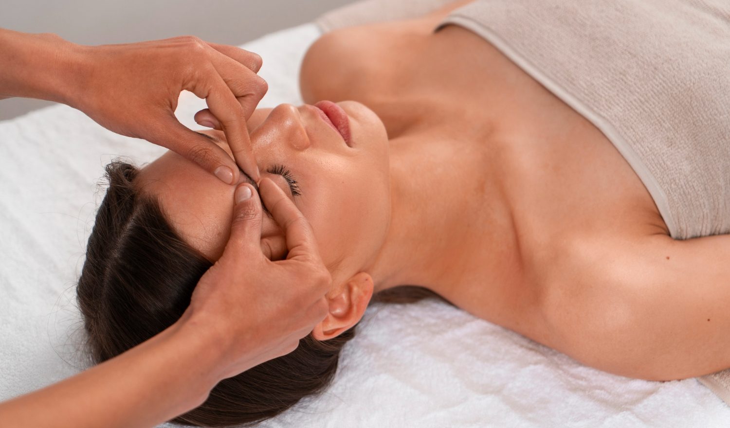 Emilie Marie Maquilleuse Facialiste2-emiliemarie