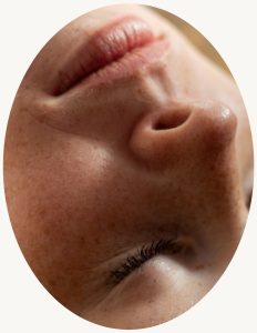 Maquillage professionnel et facialiste emiliemarie.jpg